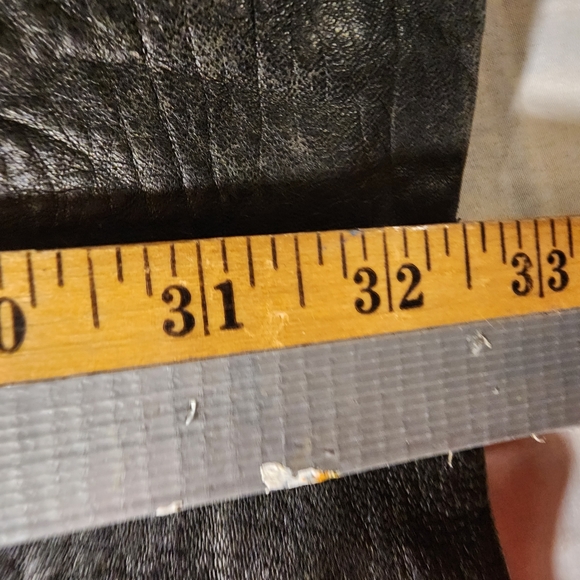 LEATHER BLAZER BY HARVE BERNARD. -MEDIUM- BLACK - Picture 4 of 12